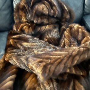 Luxurious Brown mink Fur crop Jacket❗️